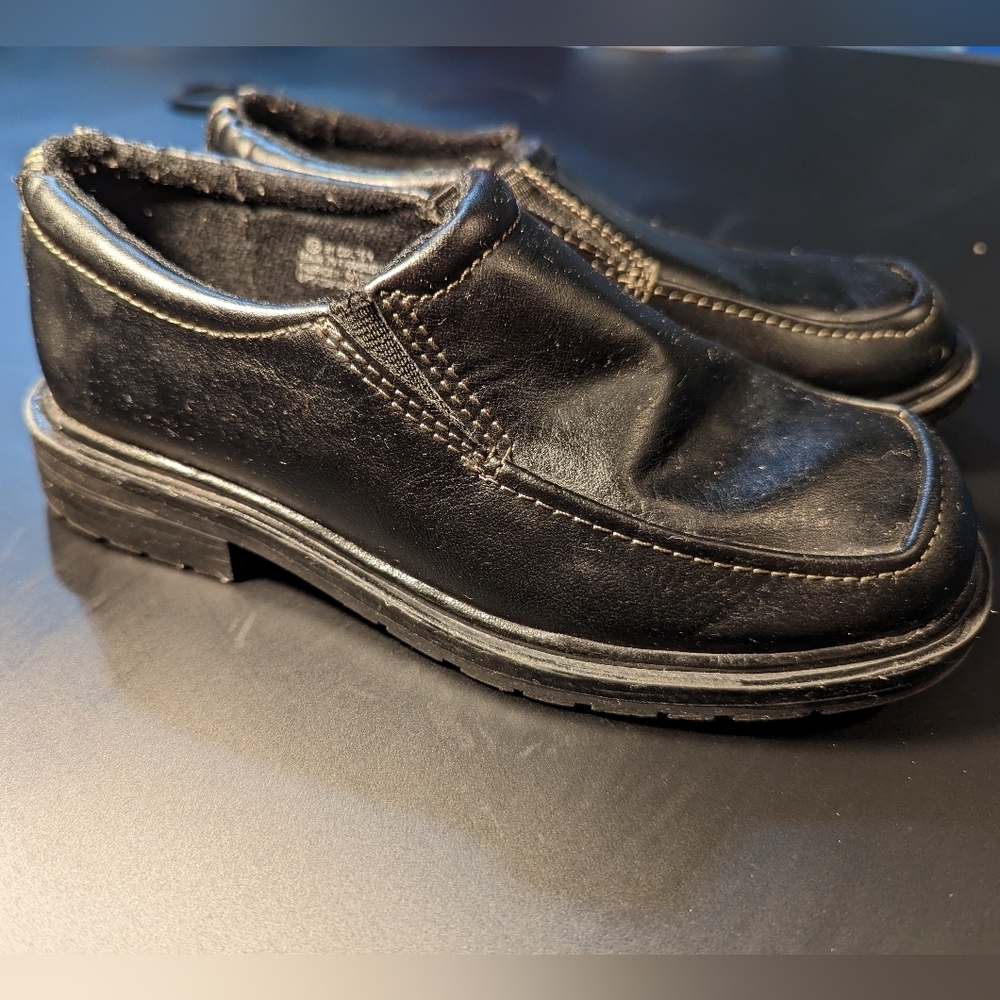 Children's dress shoes slip on